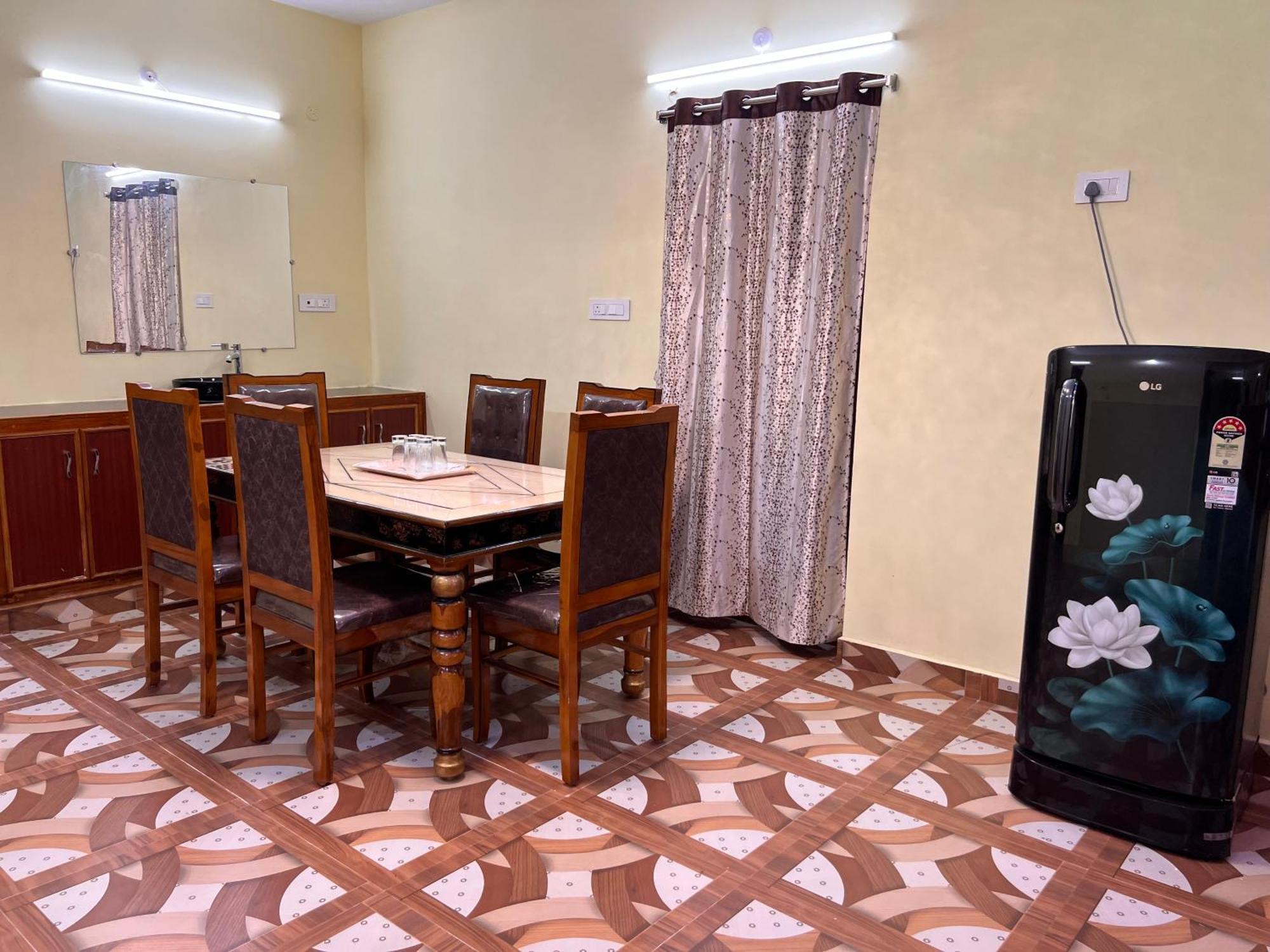 Dwaraka Home Stay تيروباتي المظهر الخارجي الصورة