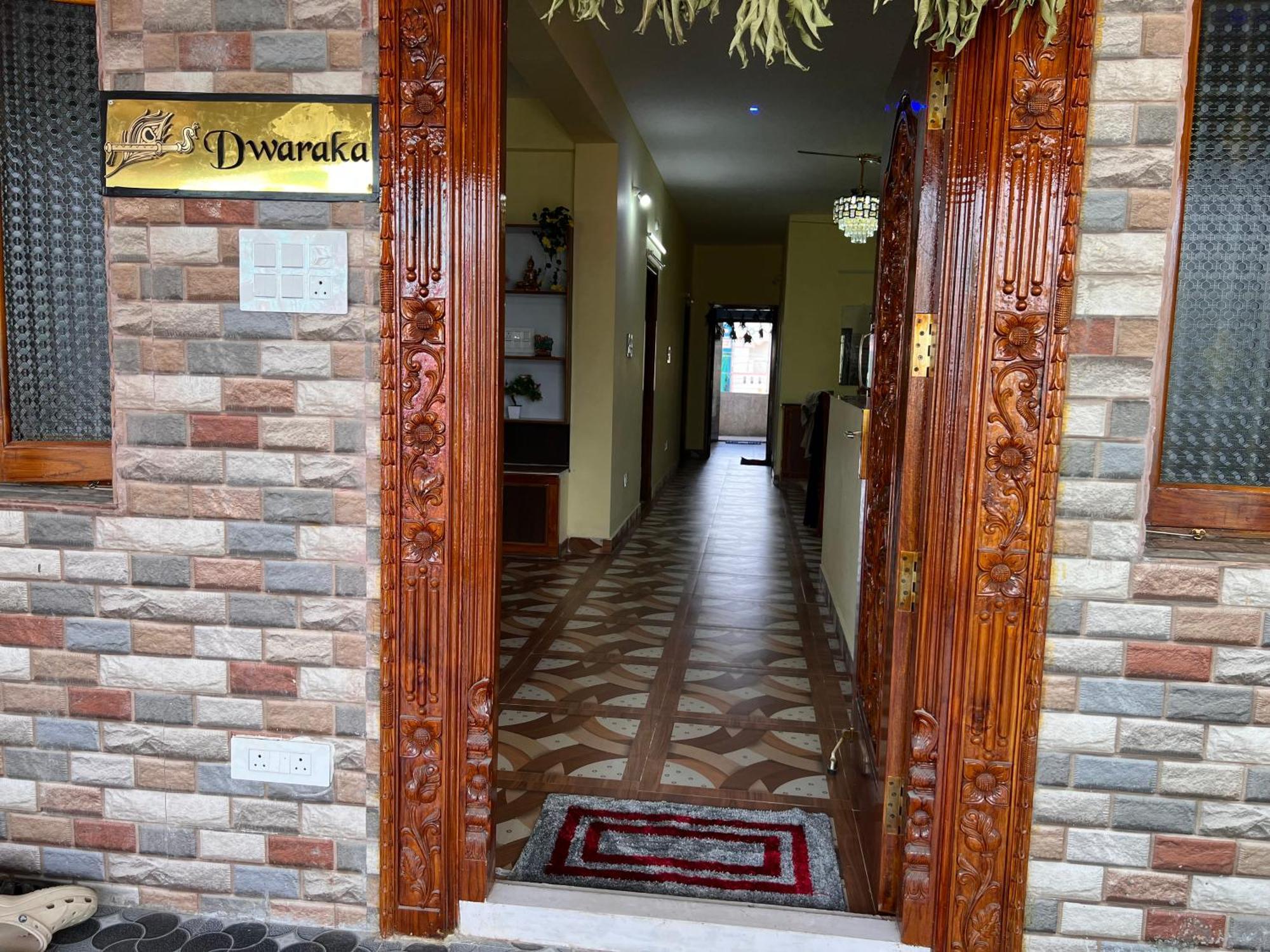 Dwaraka Home Stay تيروباتي المظهر الخارجي الصورة